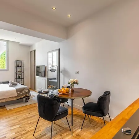 Apartment Studio Charming & Modern Biarritz
