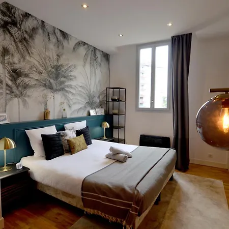 Apartment Studio Charming & Modern